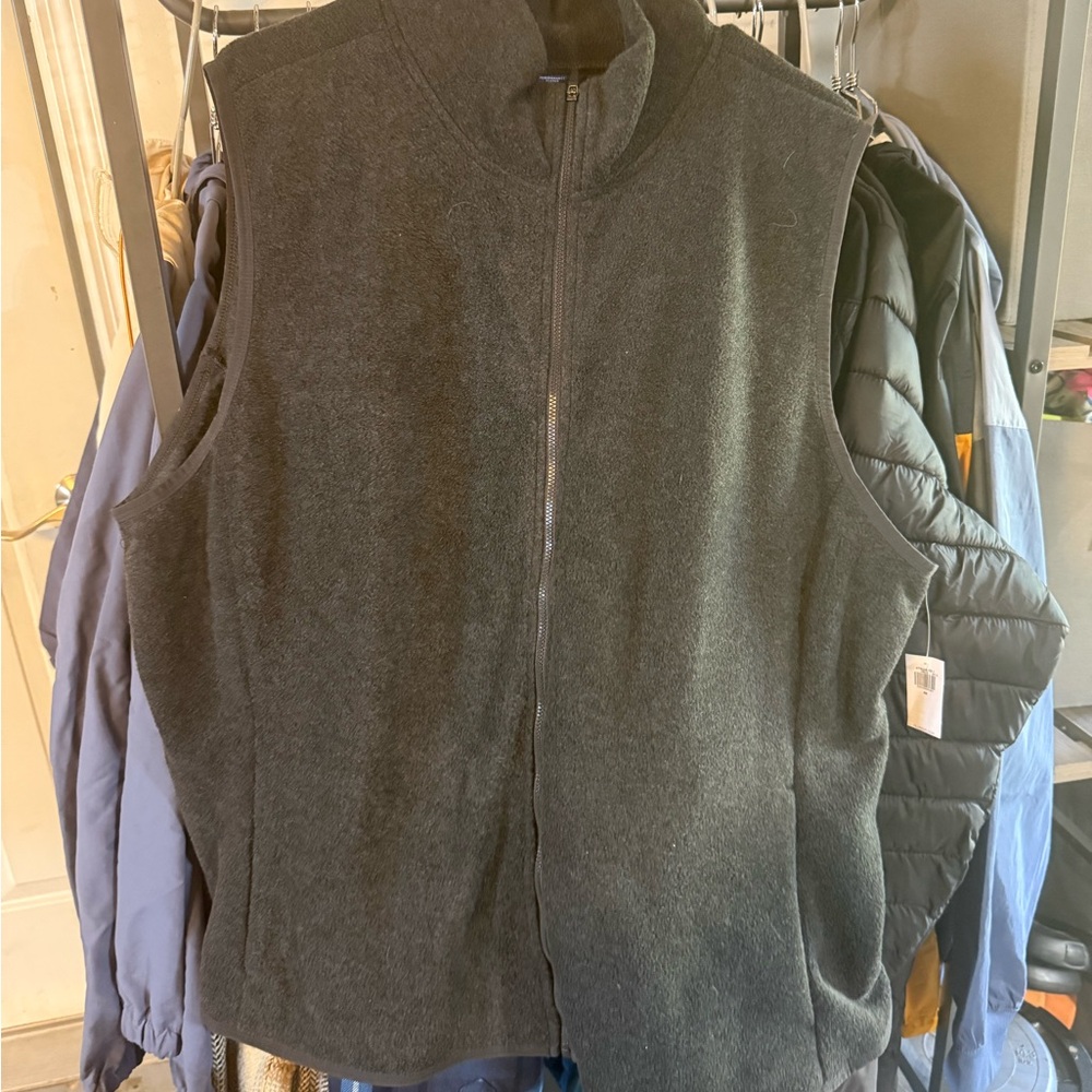 Old Navy women’s Charcoal Vest never worn